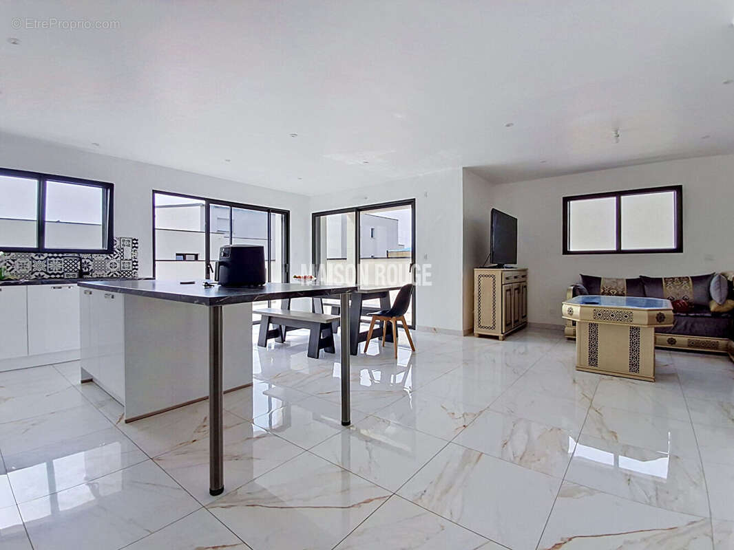 Maison moderne 2022 clé en main - Suite parentale + trois chambres - A deux pas de tout ! Ploufragan - photo 5