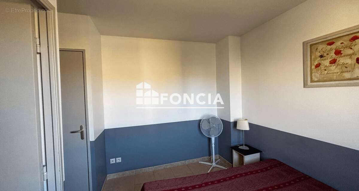 Appartement à MOURIES