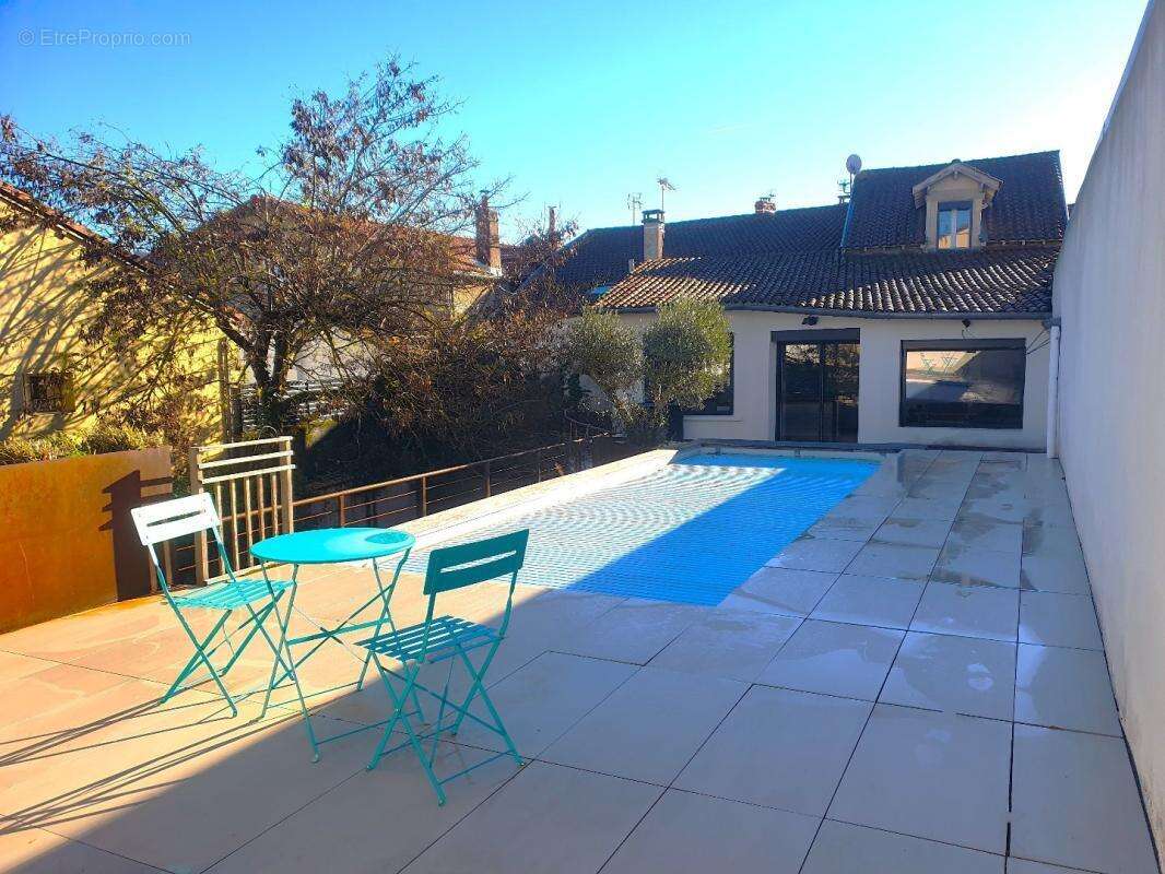 Maison à VILLEFRANCHE-DE-ROUERGUE