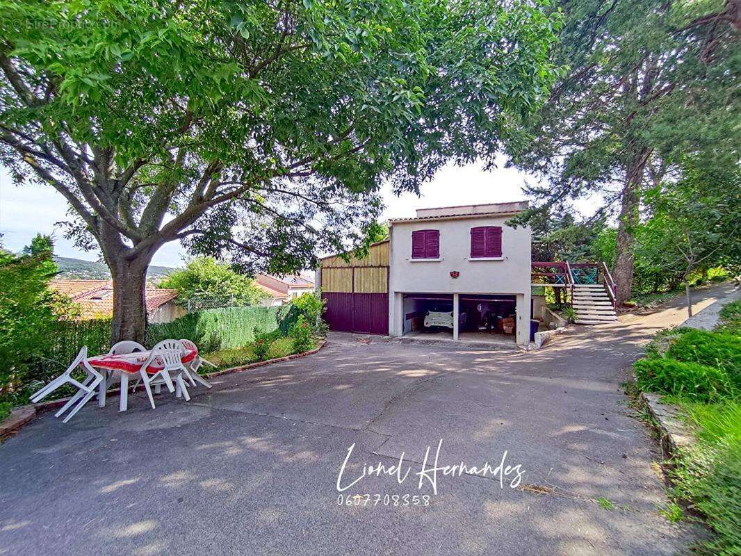 Maison à SAINT-PRIVAT-DES-VIEUX