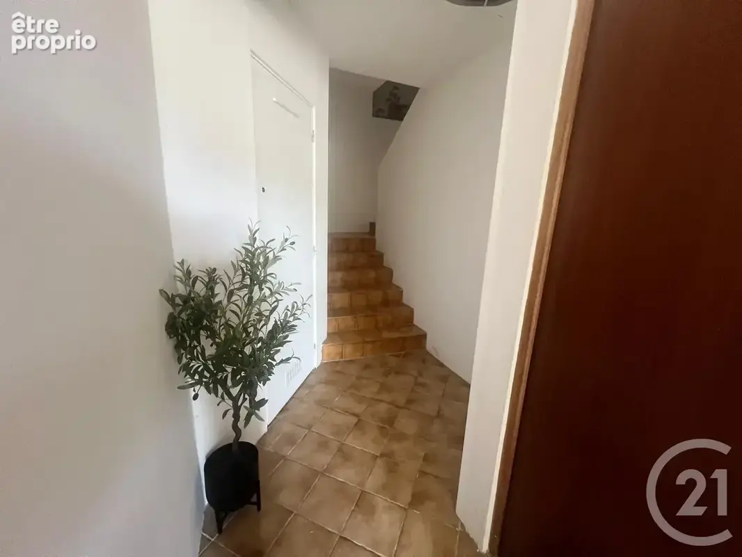 Appartement 2 pièces 50 m² à vendre à Montge-En-Goele (77230) - photo 2