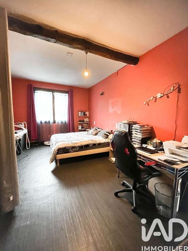 Maison 137 m² à Tully  - photo 9