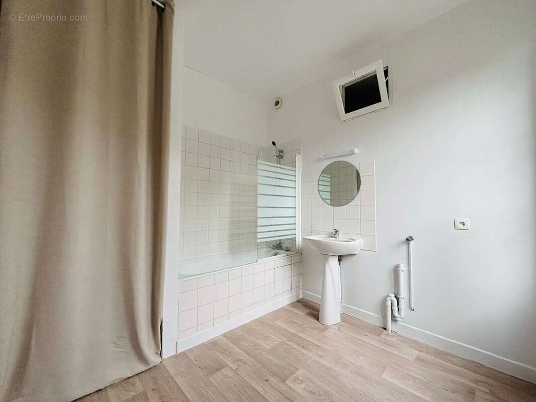 Photo 7 - Maison à MONNES