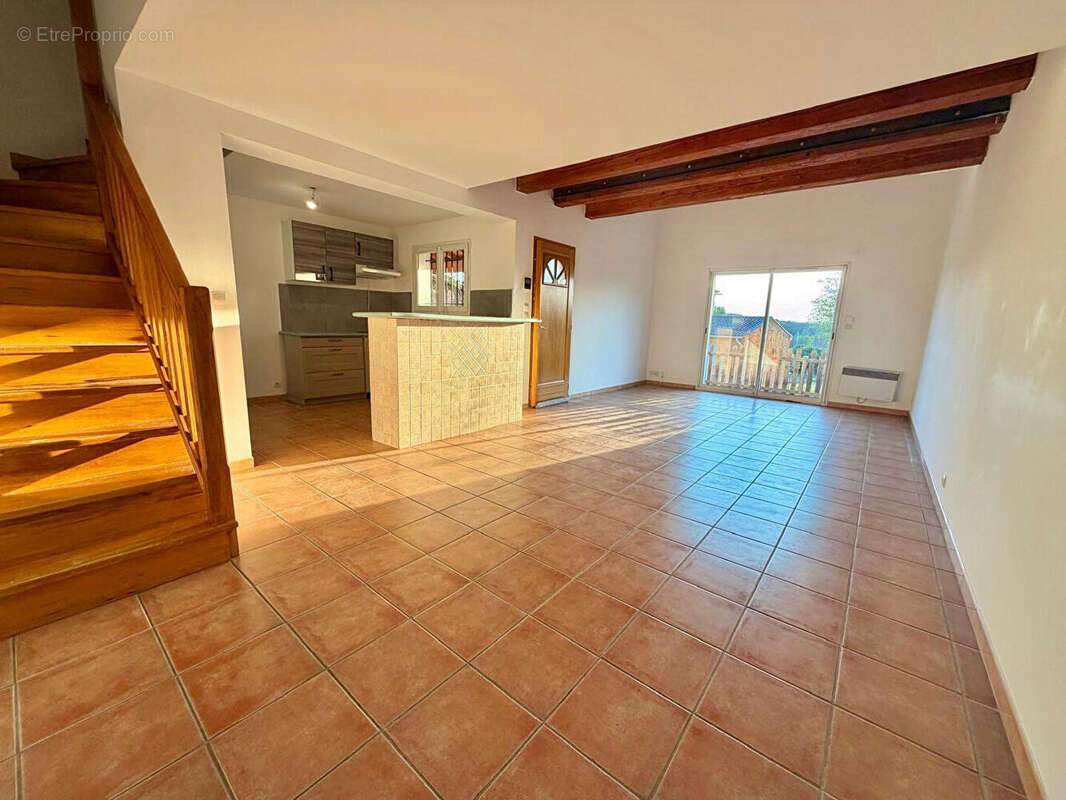 Maison à LA CALMETTE