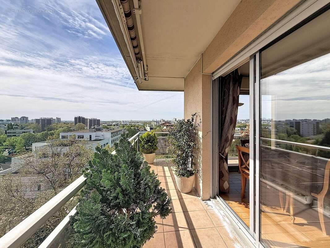 Appartement à MAISONS-ALFORT