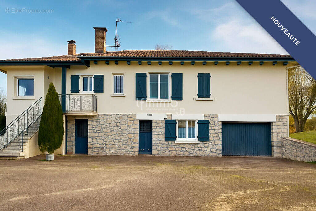 Maison à RION-DES-LANDES