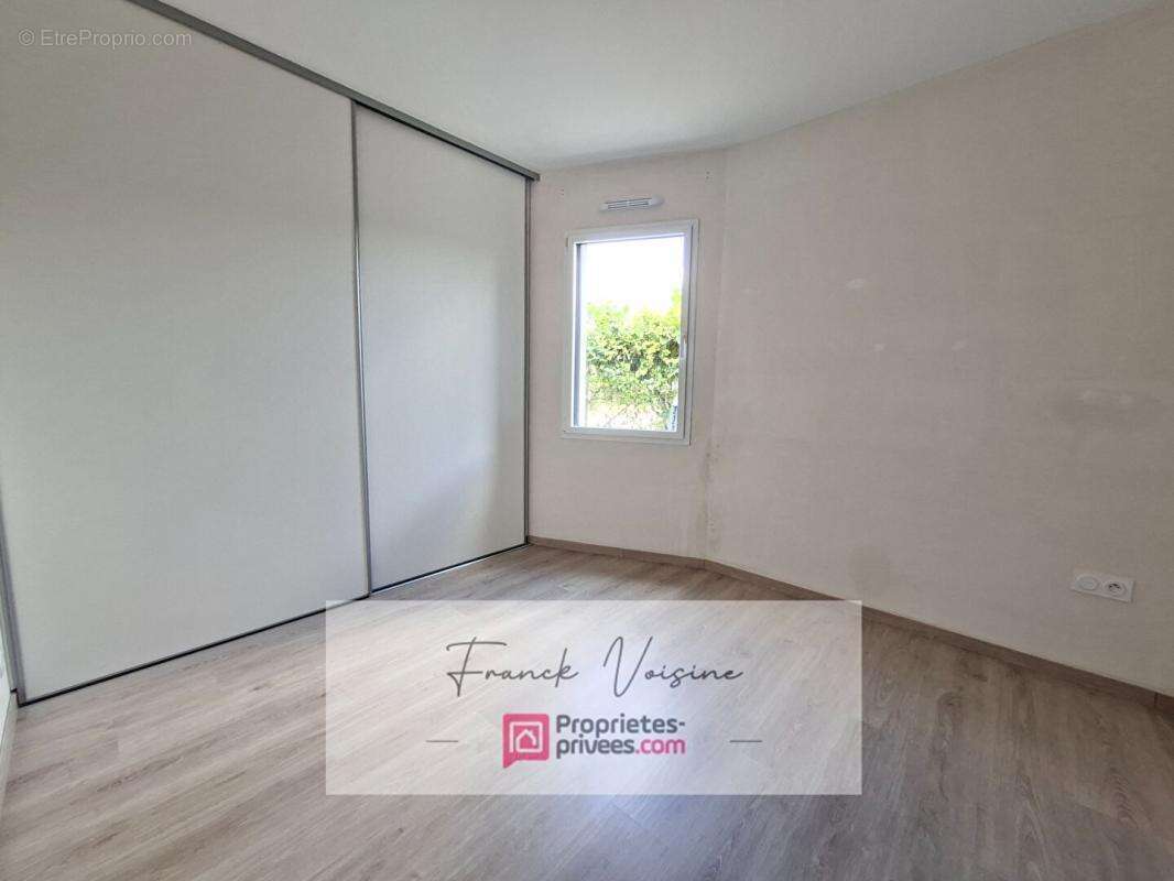 A VENDRE aux Herbiers, Maison de 84 m2 env avec 3 chambres sur une parcelle de 410 m2 - photo 8