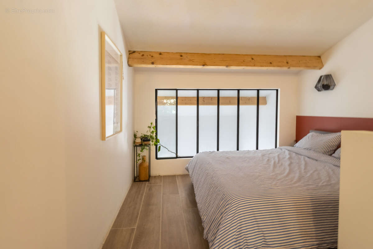 Appartement à BORMES-LES-MIMOSAS