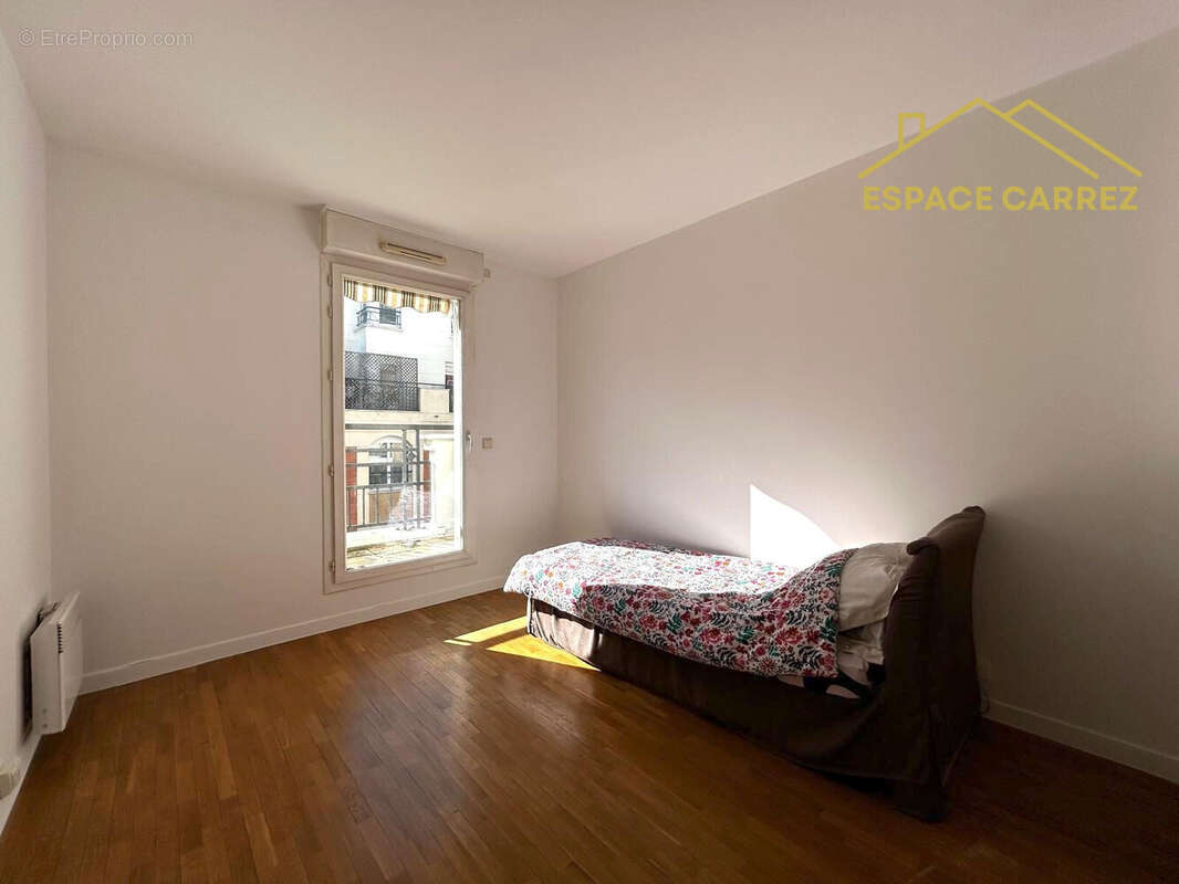 Appartement à LES LILAS