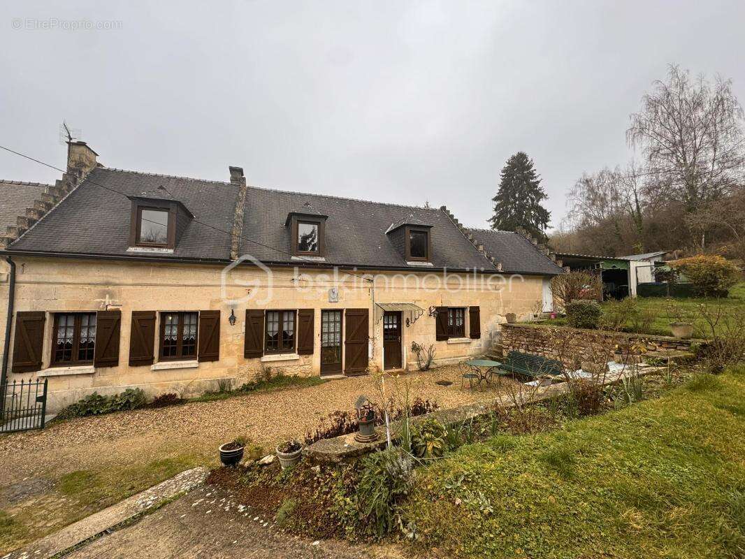 Maison en pierres de taille à Cuise-La-Motte (60350) - 133 m2 - 5 pièces - 3 chambres - photo 9