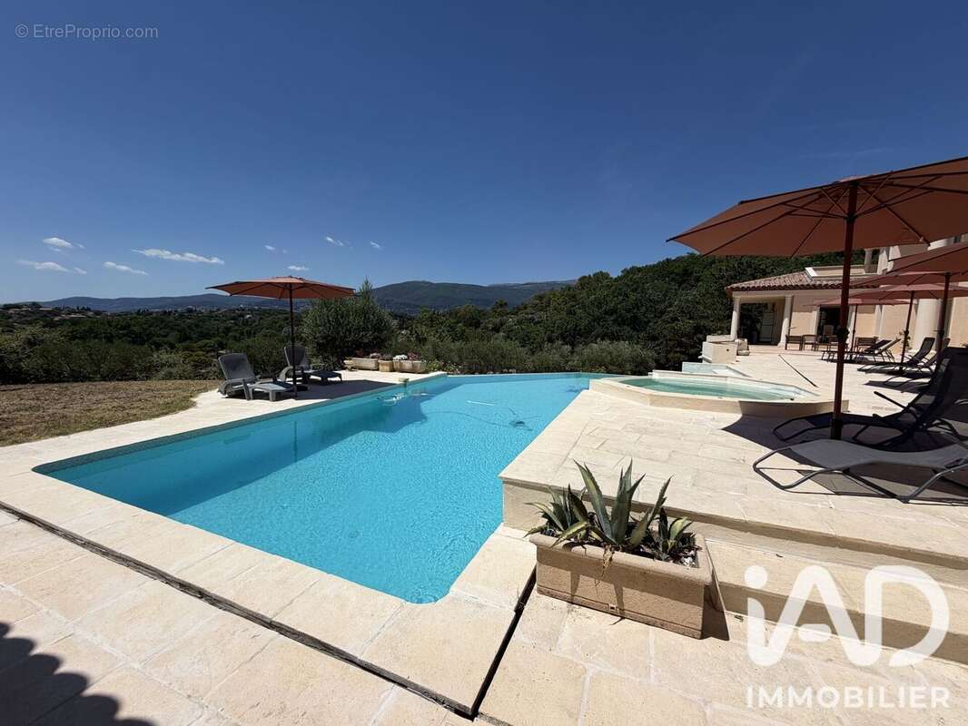 Photo 8 - Maison à CHATEAUNEUF-GRASSE