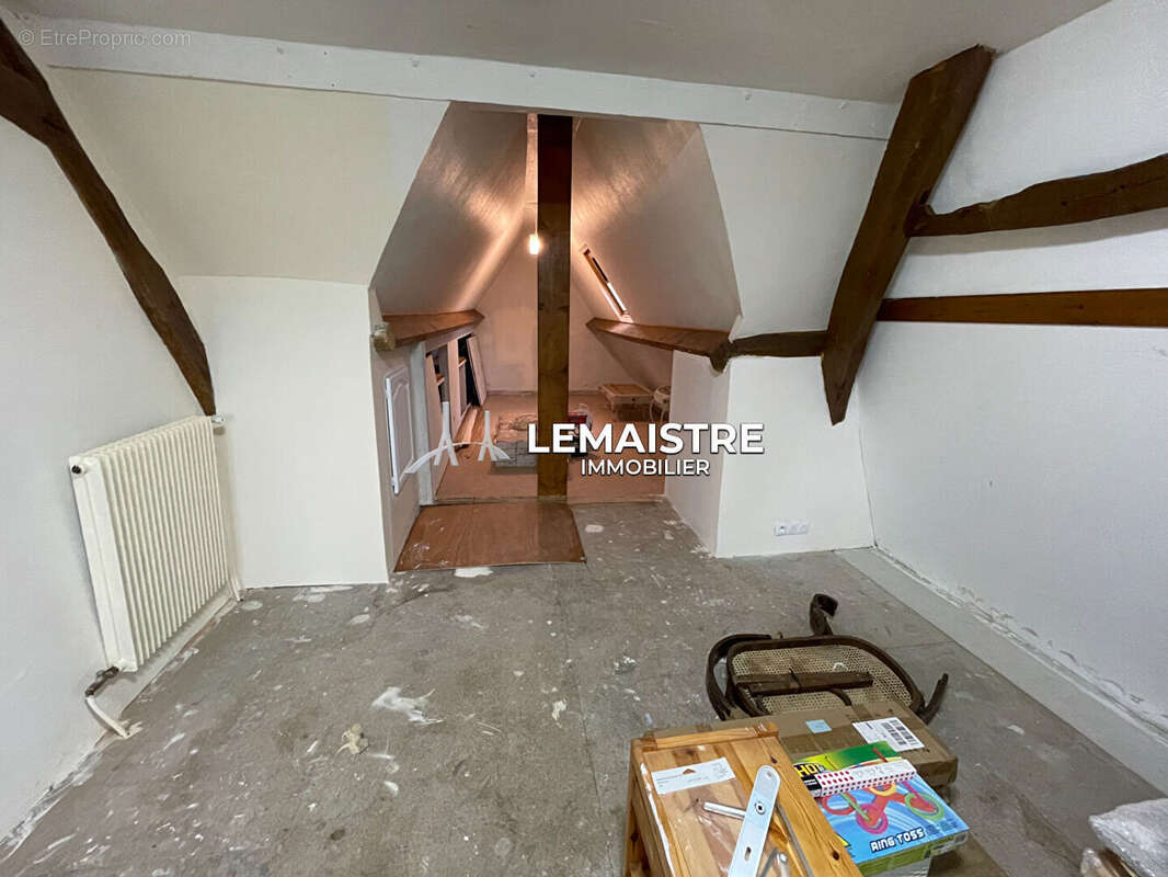 Maison à THIETREVILLE