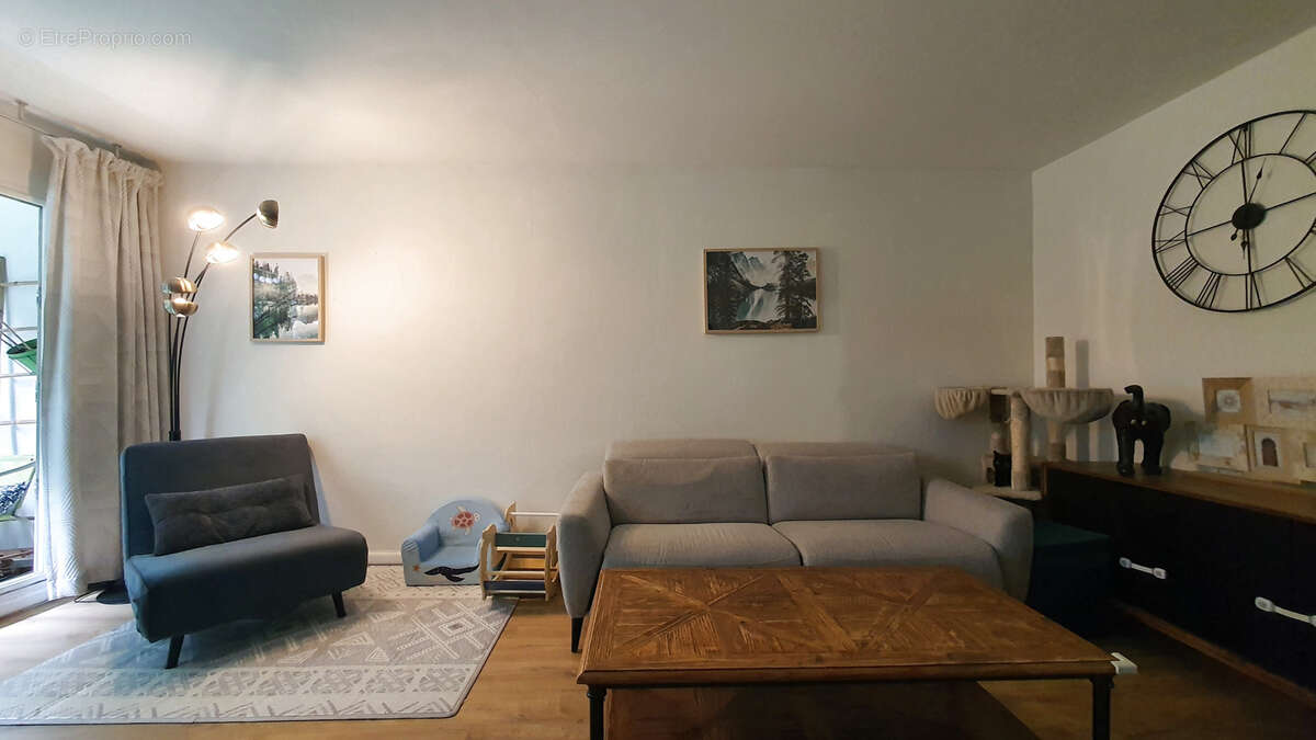 Appartement à L&#039;ETANG-LA-VILLE