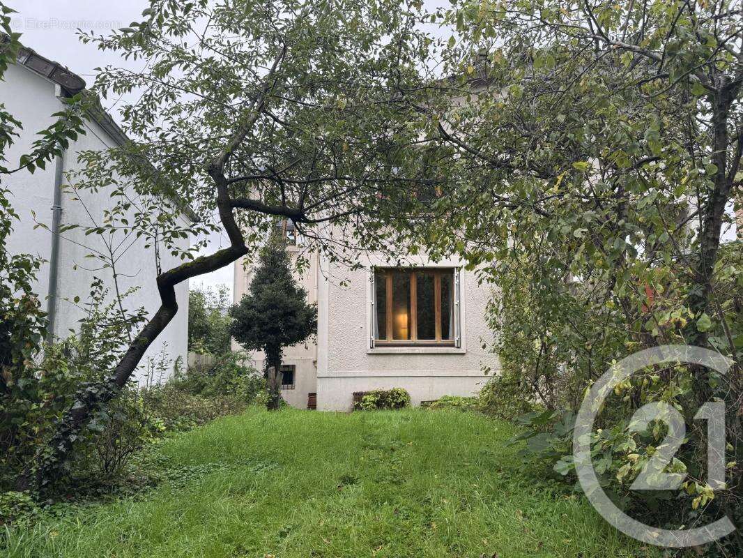 Maison à FONTENAY-SOUS-BOIS
