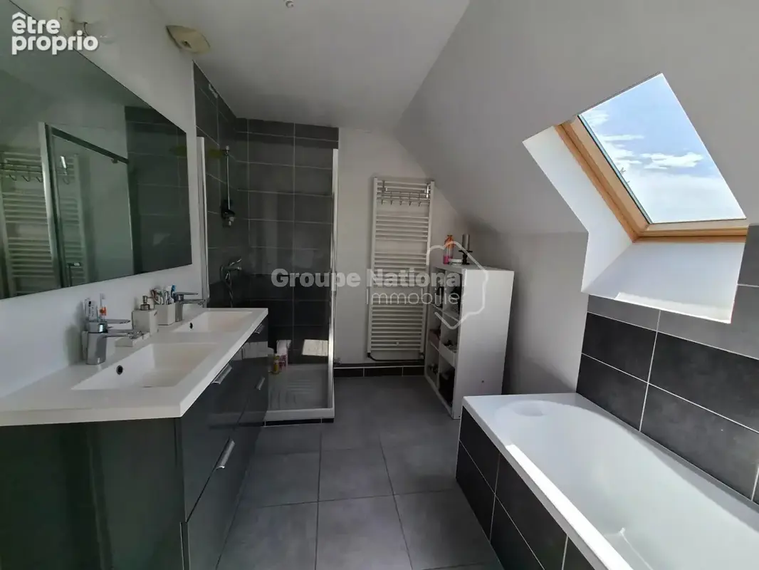 Maison Joue Les Tours 5 pièce(s) 104 m2 - photo 8
