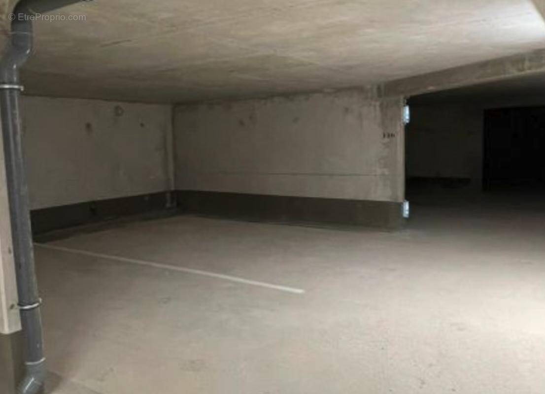 Parking à MARSEILLE-13E