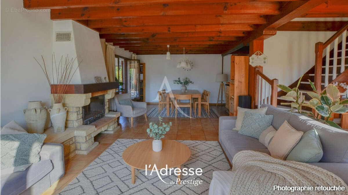 Maison néo-basque à Ascain - 4 chambres sur 3 niveaux, 2 T2 locatifs - photo 4