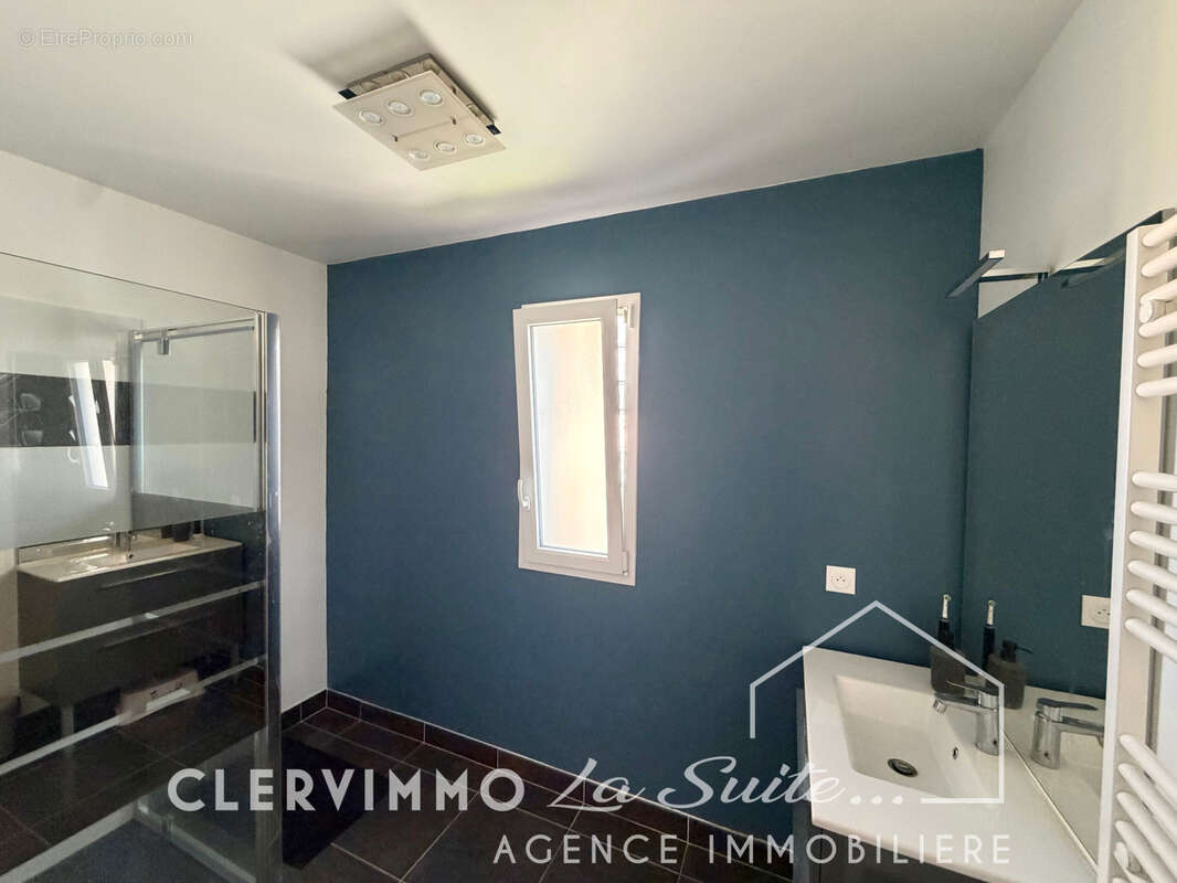 Appartement à MARSEILLE-10E