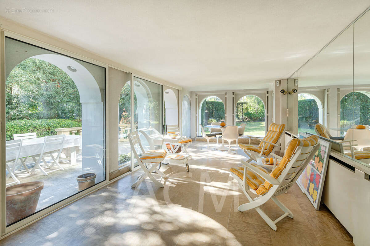 Maison à MAISONS-LAFFITTE