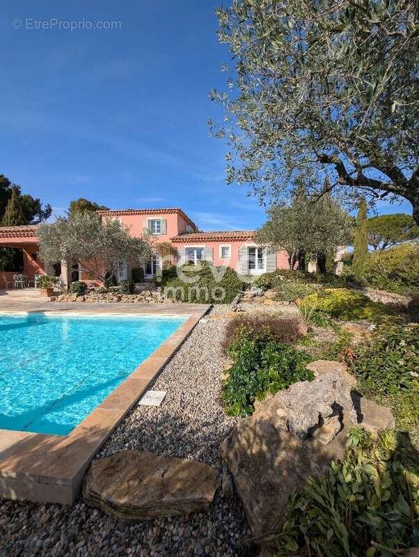 Maison à VAISON-LA-ROMAINE