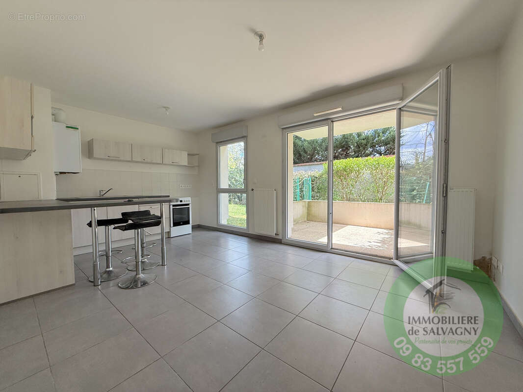 Appartement à LENTILLY