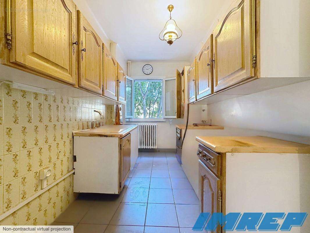 Appartement 73 m² à Marseille-8e  - photo 4