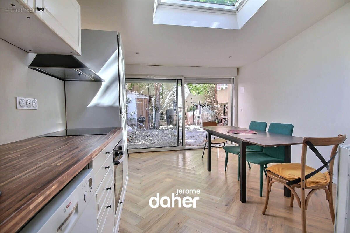 Appartement à MARSEILLE-10E
