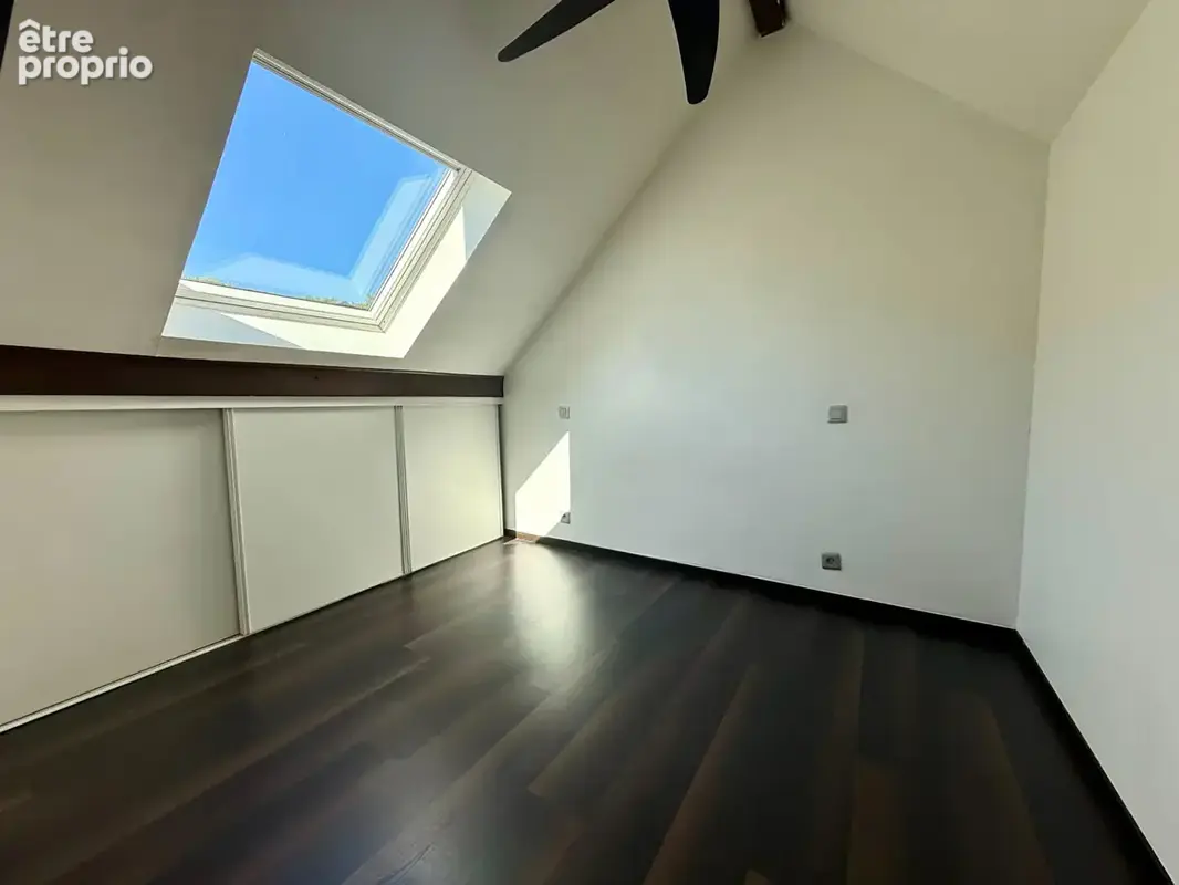 Superbe T2 rénové en duplex - photo 6