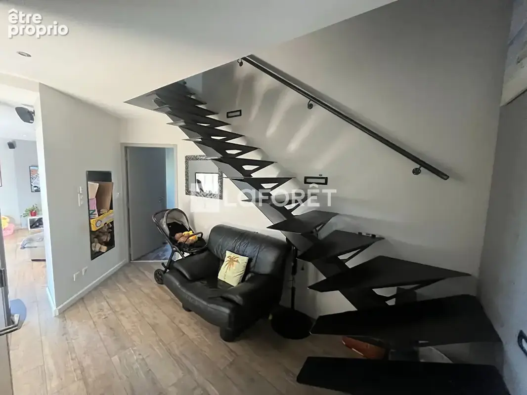 Maison Calmont 6 pièce(s) 167 m2 - photo 5