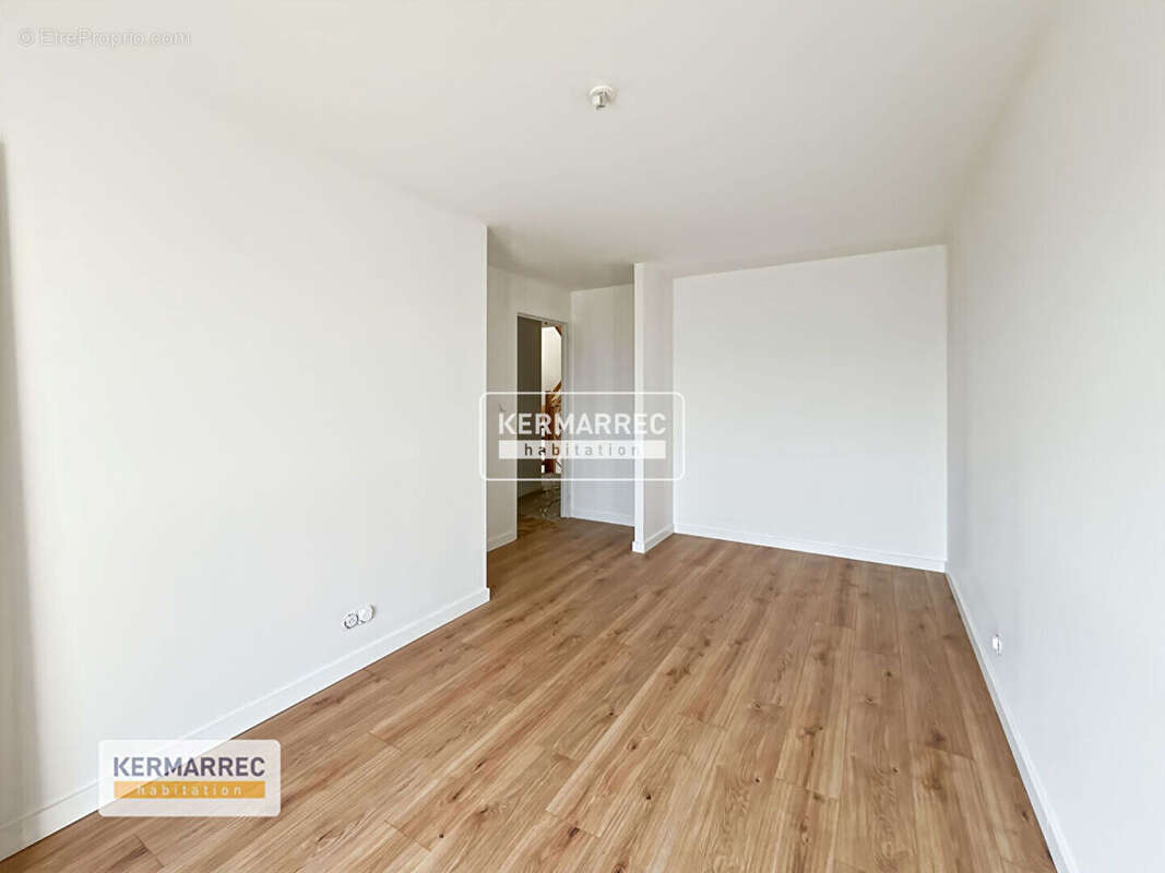 Maison à LA CHAPELLE-DES-FOUGERETZ