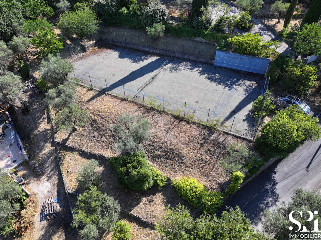 SOLLIES-PONT - Terrain constructible 1 631 m2 plat - photo 6