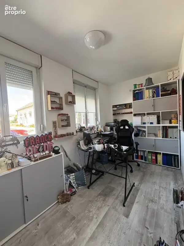 Côte d'Or : Bâtisse bourguignonne de 450m2 dont 260 m2 rénové (plain pied) , annexes, garages sur  4000m2 - photo 16