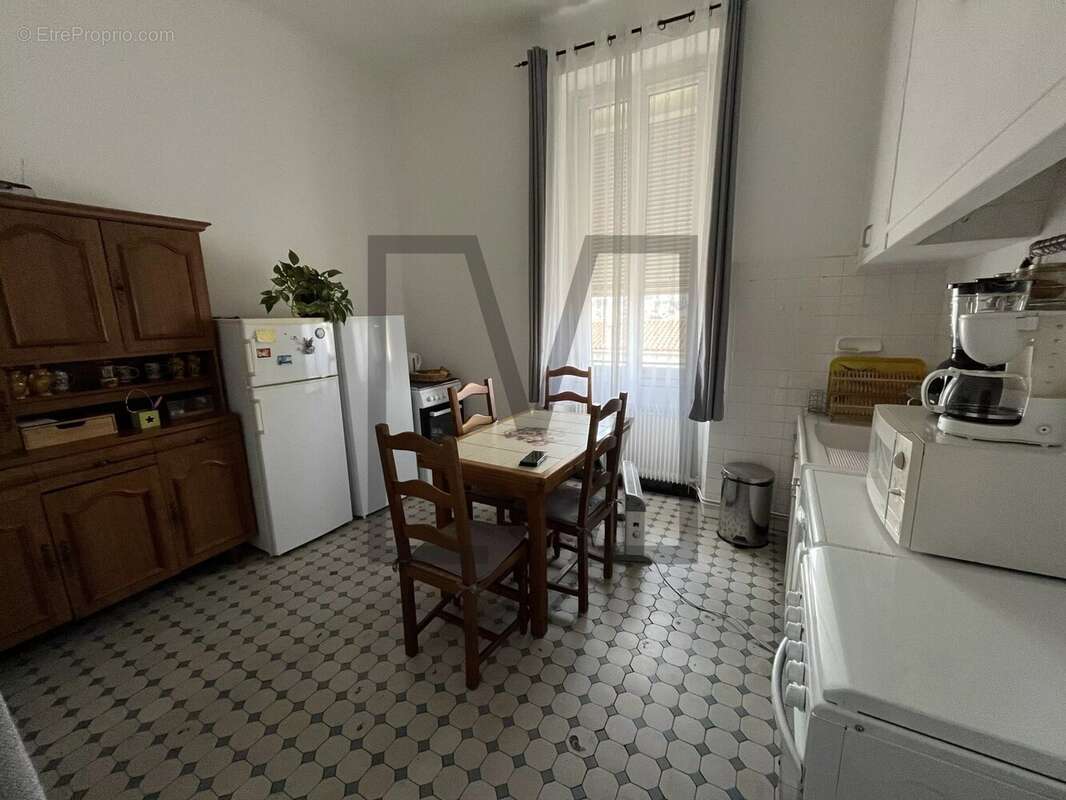 Appartement à MARSEILLE-16E