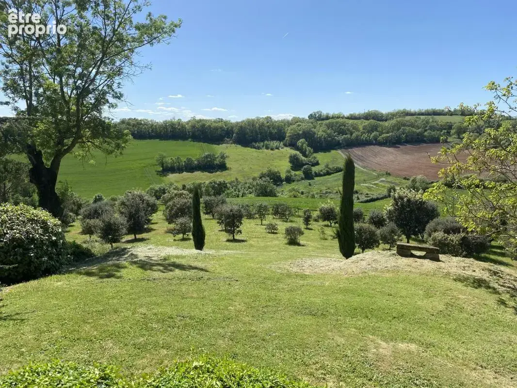 Propriété d ´Exception - photo 5