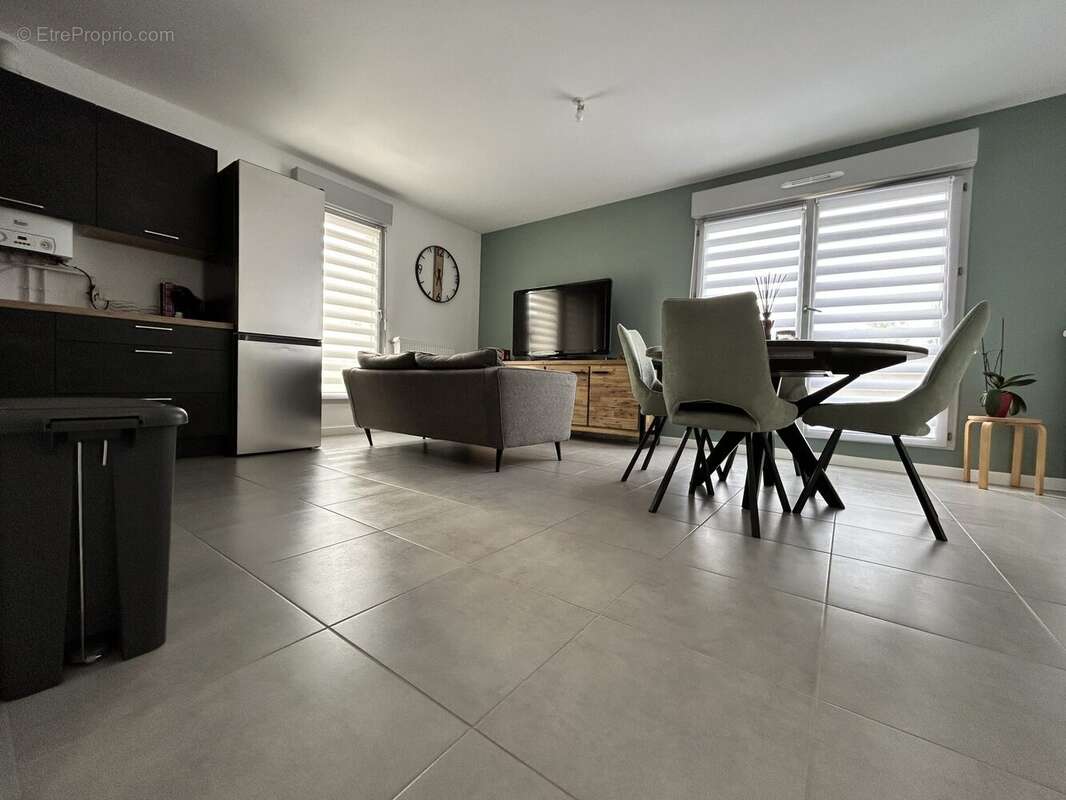 Appartement à VEMARS