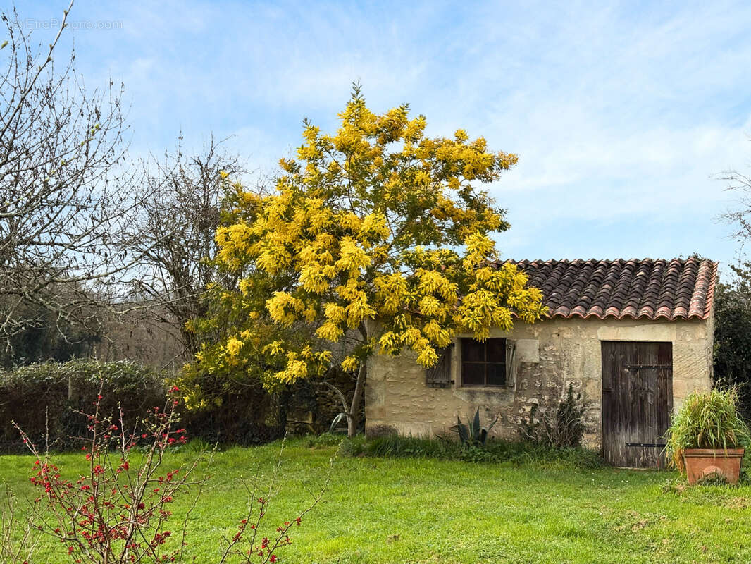 Maison à MESNAC