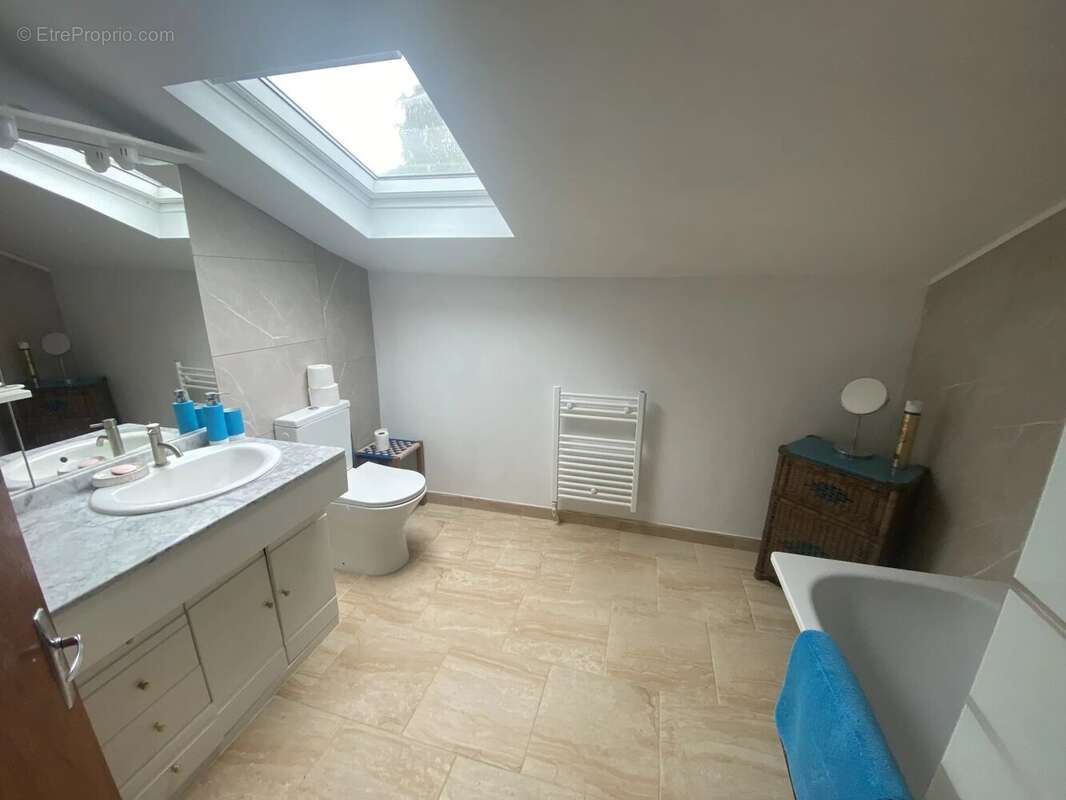 Maison de 3 chambres avec grand jardin et piscine - photo 9