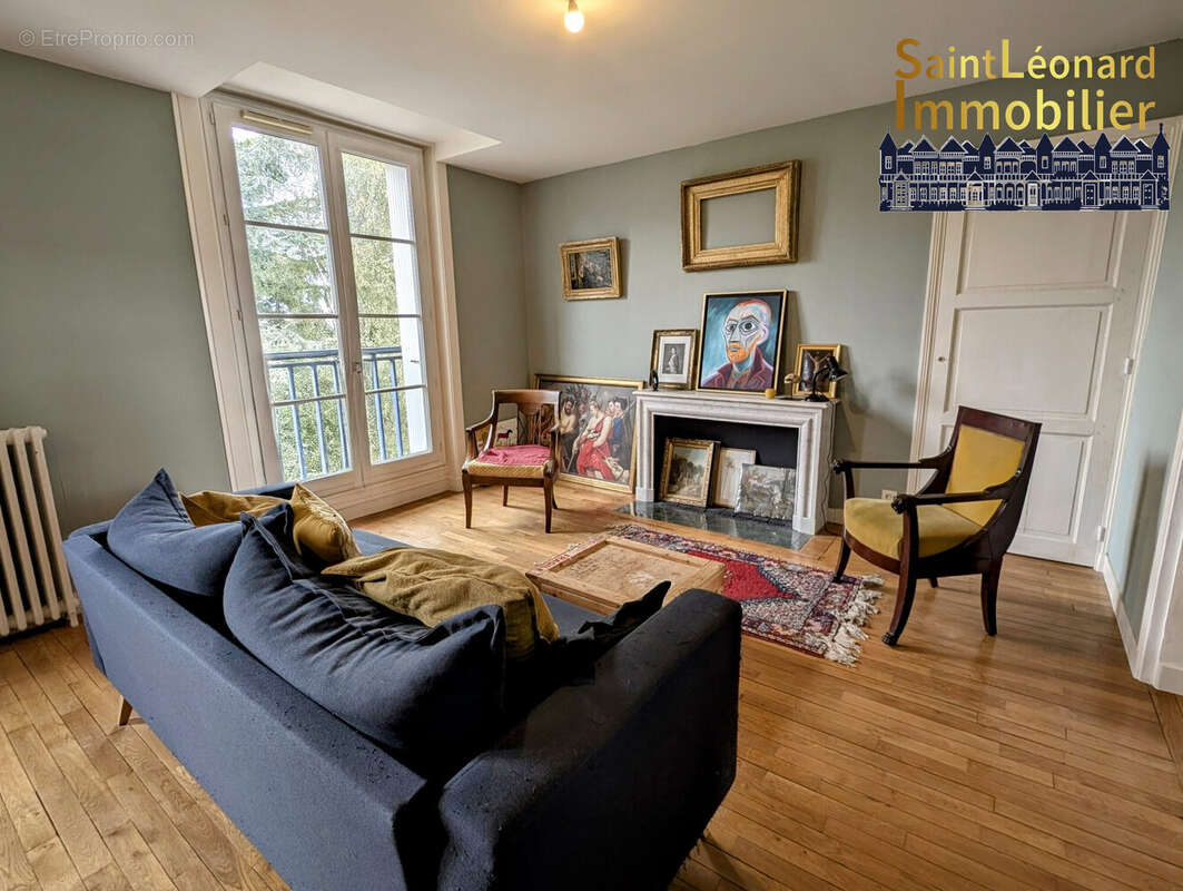 Appartement à FOUGERES