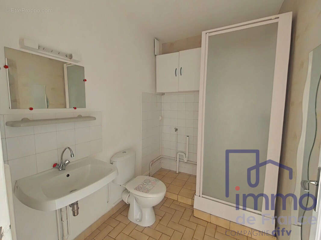 Appartement à BRIVES-CHARENSAC