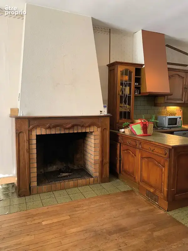Maison de ville f5 de 123 m2 a renover proche centre-ville - photo 2