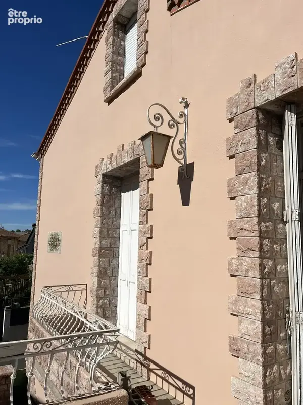 Coup de cœur : Maison de ville 3 faces avec cour et grand garage - photo 12