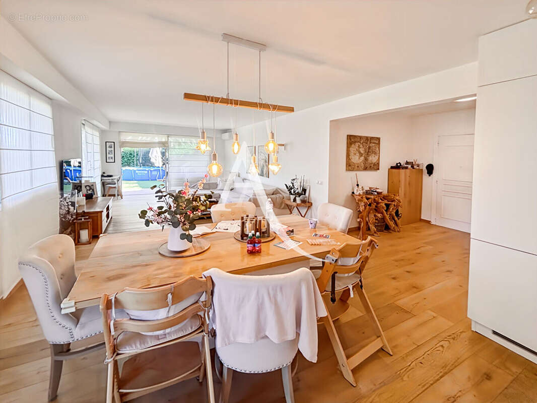 Appartement à LE CANNET