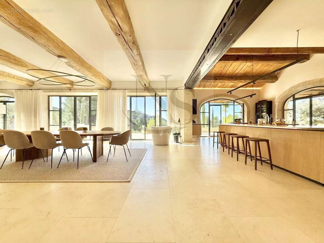 Maison à MAUSSANE-LES-ALPILLES