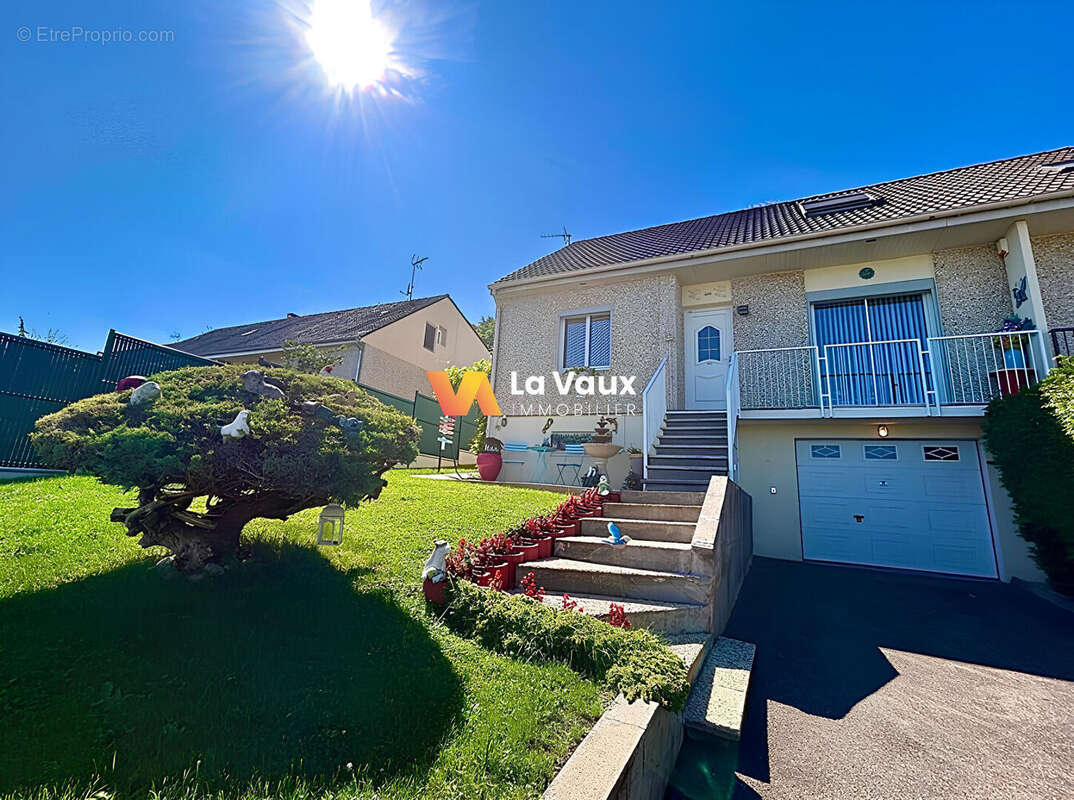 Maison à NEUVES-MAISONS