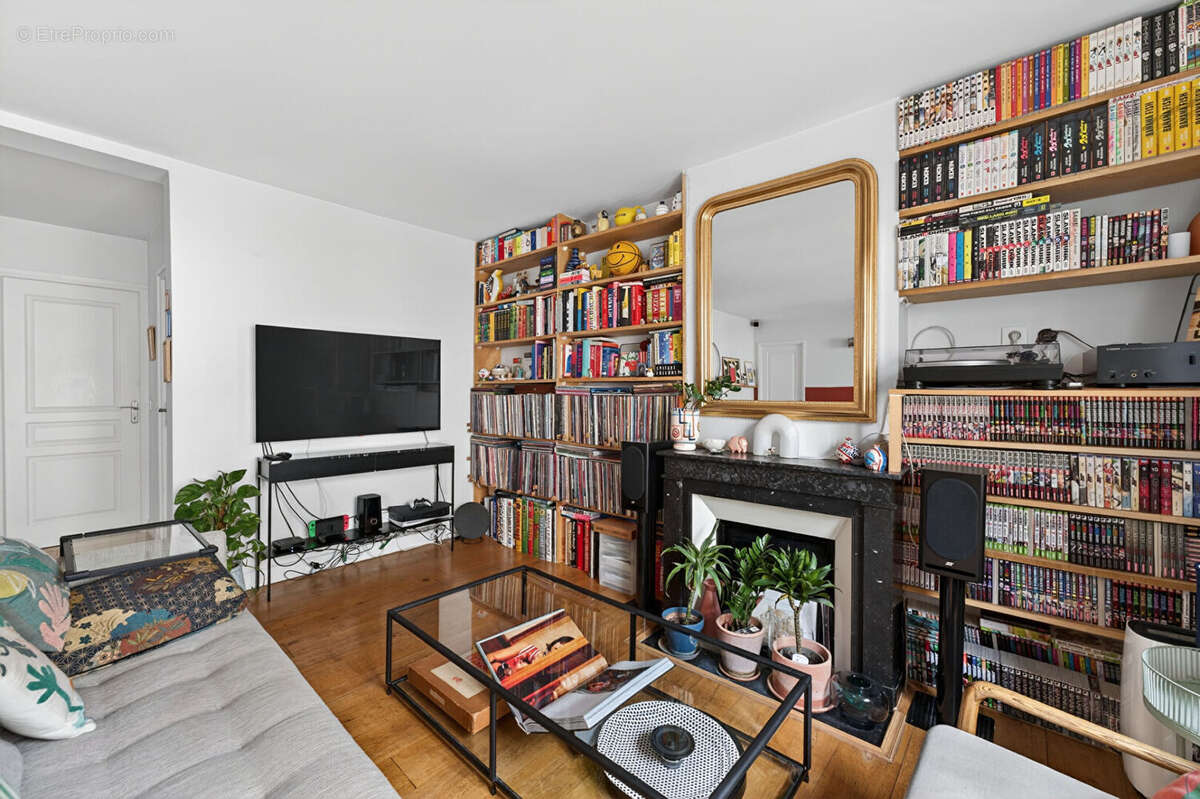 Appartement à PARIS-10E