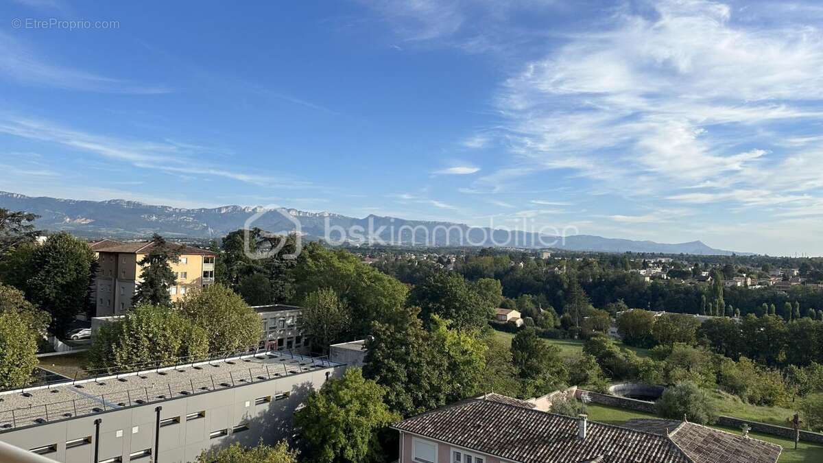 Appartement à ROMANS-SUR-ISERE