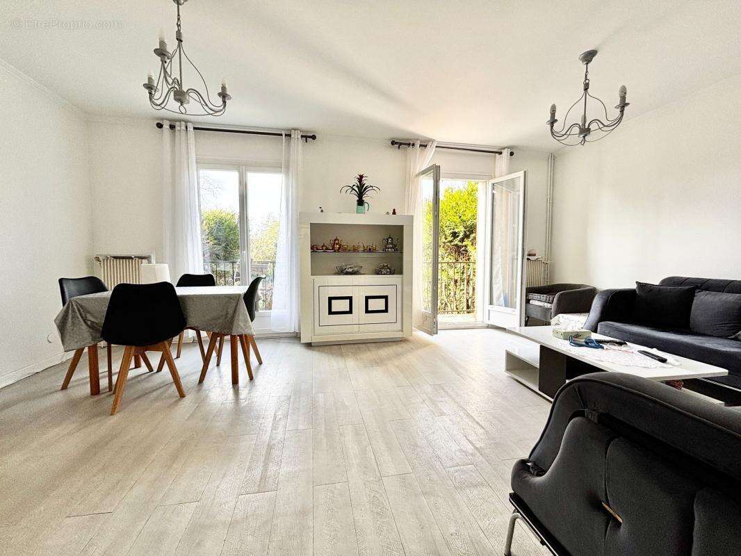 Maison à LIVRY-GARGAN