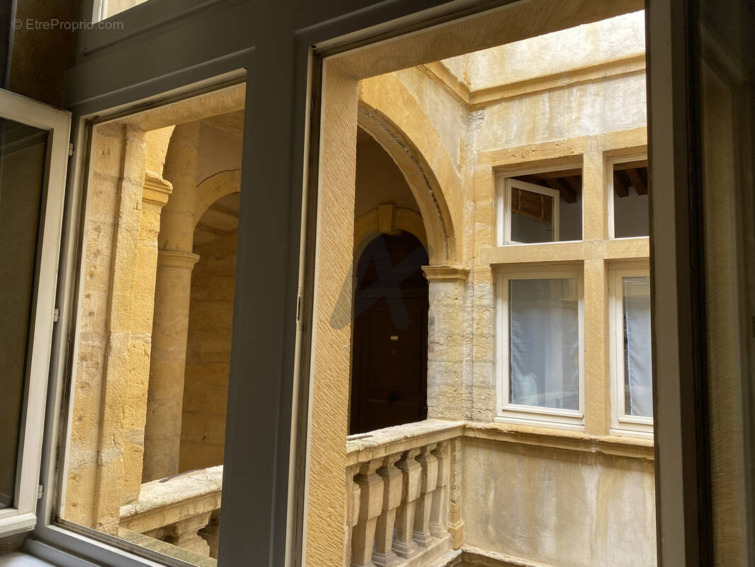 Appartement à LYON-5E