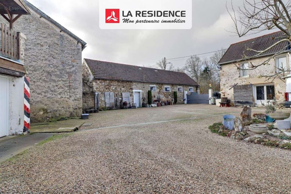 Appartement à BREVAL