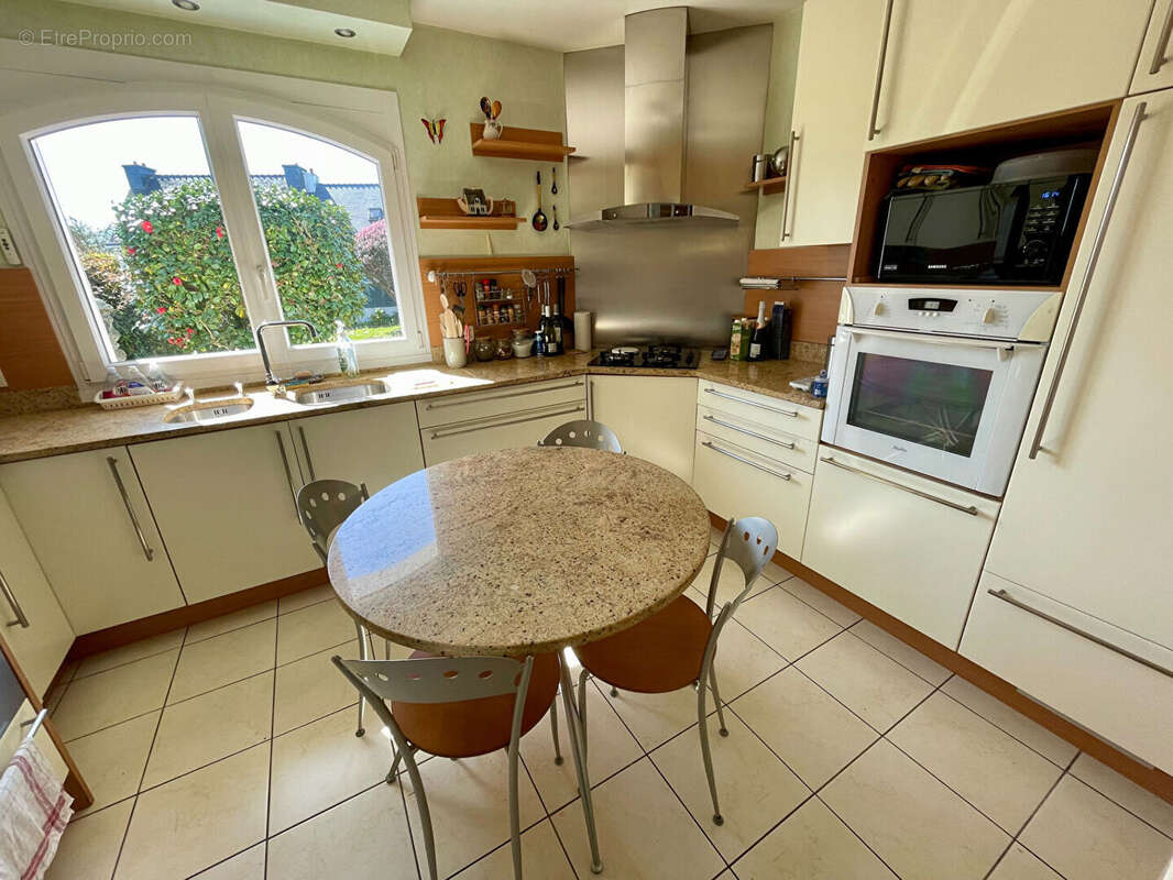 Maison Larmor-Plage 8 pièce(s) 165 m2 habitables - photo 5